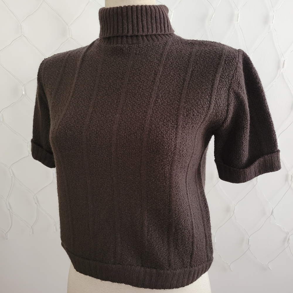 Vintage Chocolate Brown Cropped Turtleneck Knit Top • Fits Small/Med